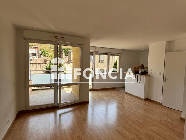 Location Appartement 2 pièces 45.6 m² - 12-14 AVENUE GEORGES POMPIDOU Toulouse 31500