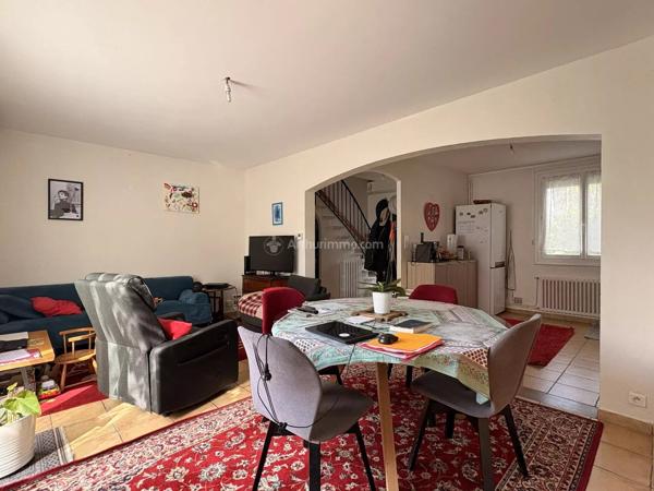 Location                                                      Maison de ville
                        
                     4 pièces                      79 m2                     à Gaillac
