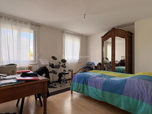 Location                                                      Maison de ville
                        
                     4 pièces                      79 m2                     à Gaillac