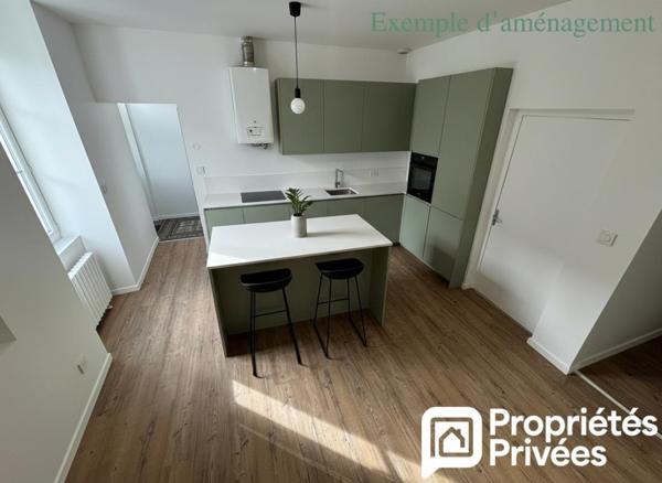 Maison 4 chambres de 123.5 M2 , MEHUN SUR YEVRE