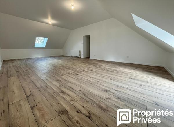 Maison 4 chambres de 123.5 M2 , MEHUN SUR YEVRE