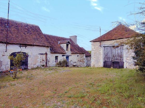 Maison de pays Yzeures Sur Creuse 3 pièces grange et terrain