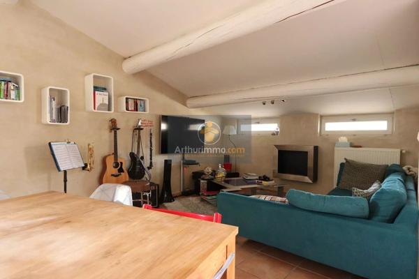 Location                                                      Appartement
                        
                     4 pièces                      94 m2                     à Apt