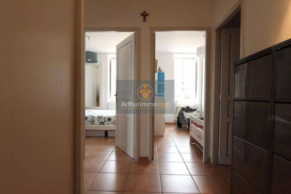 Location                                                      Appartement
                        
                     4 pièces                      94 m2                     à Apt