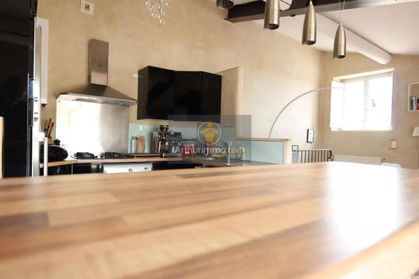 Location                                                      Appartement
                        
                     4 pièces                      94 m2                     à Apt