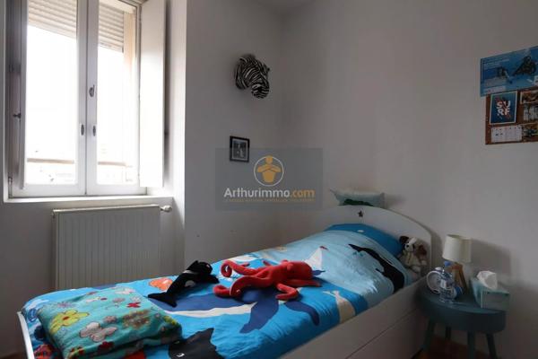 Location                                                      Appartement
                        
                     4 pièces                      94 m2                     à Apt