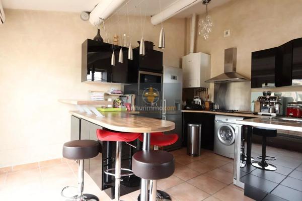 Location                                                      Appartement
                        
                     4 pièces                      94 m2                     à Apt