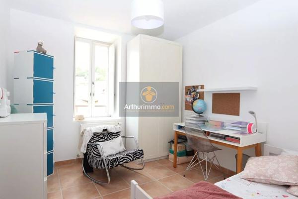 Location                                                      Appartement
                        
                     4 pièces                      94 m2                     à Apt