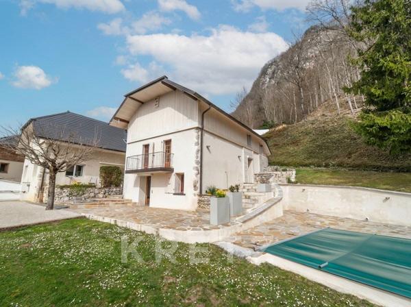 Évasion sur les Hauteurs de Chambéry, 2 maisons, jolie vue dégagée