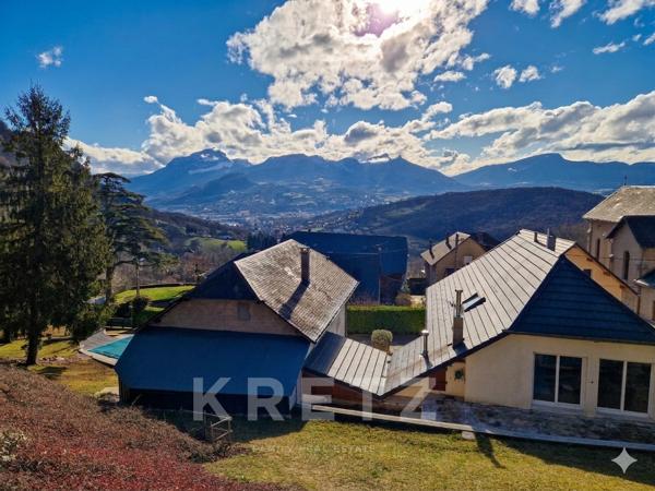 Évasion sur les Hauteurs de Chambéry, 2 maisons, jolie vue dégagée