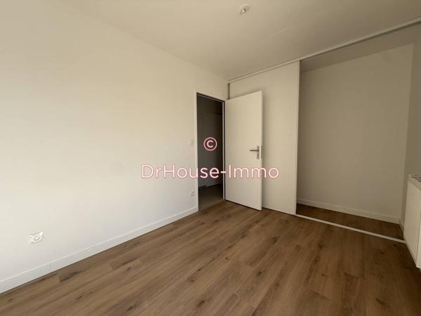 Appartement à louer 3 pièces de 84 m²