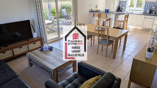 Villa 4 faces 100  m² dans impasse