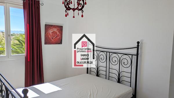 Villa 4 faces 100  m² dans impasse