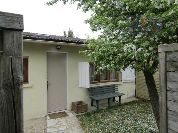 Vente                                                      Maison
                        
                     5 pièces                      125 m2                     à La Verrière