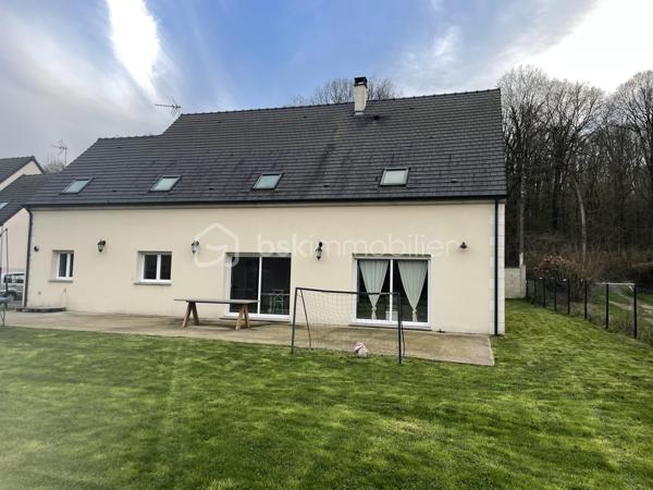 Maison contemporaine de 222,84 m²