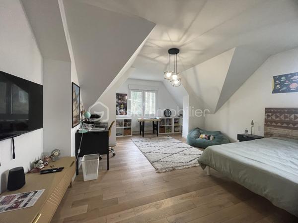 Maison contemporaine de 222,84 m²