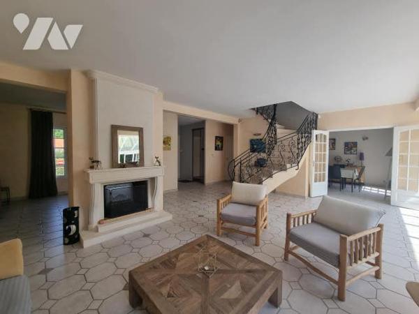 SAINT FUSCIEN - PAVILLON - 3 CHAMBRES - SOUS SOL