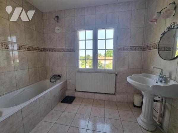 SAINT FUSCIEN - PAVILLON - 3 CHAMBRES - SOUS SOL