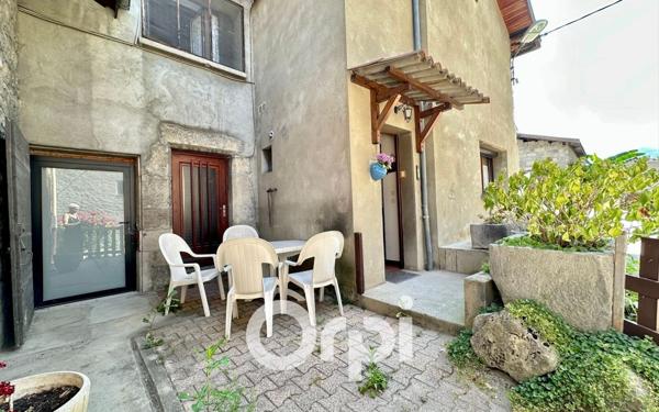 Maison à vendre    4 pièces •  Saint-Nazaire-les-Eymes