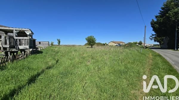 Terrain à vendre 1 585 m² Valence-en-Poitou