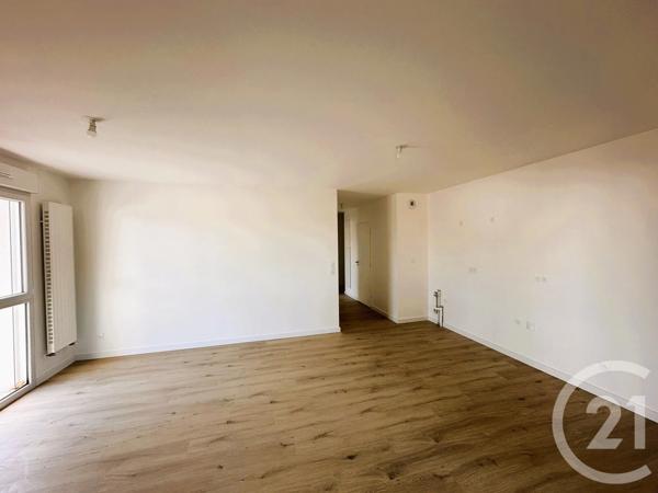 Appartement F3 à vendre  3 pièces - 60,90 m 2   LE FENOUILLER  - 85
