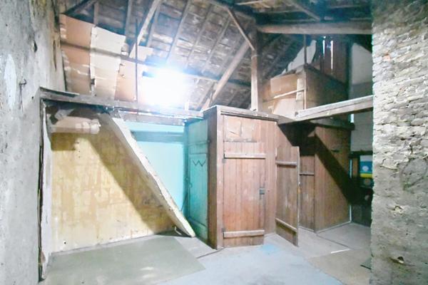 IDÉAL INVESTISSEURS – ENSEMBLE IMMOBILIER + 7 GARAGES À MONT-SAINT-MARTIN