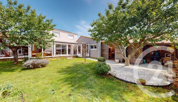 Maison à vendre  5 pièces - 98,65 m 2   TALMONT ST HILAIRE  - 85