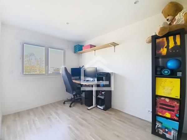 Appartement 3 pièce(s) 2 chambre(s) 67 m²