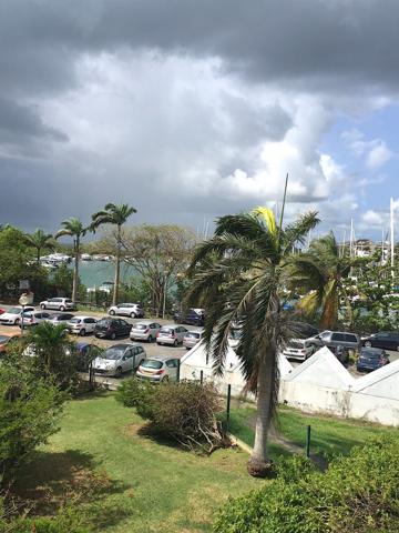 Gosier (97190) Studio meublé vue mer