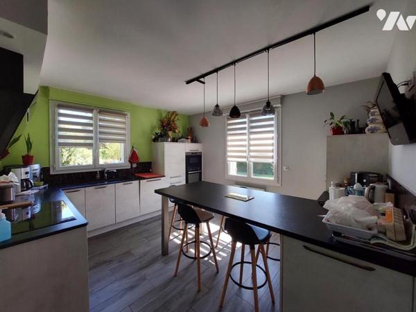 Saint Denis en Val - Séjour de 50m² - Terrain de 2841 m²