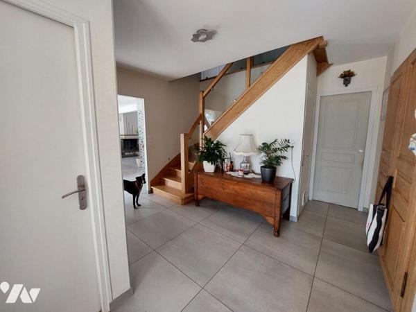 Saint Denis en Val - Séjour de 50m² - Terrain de 2841 m²