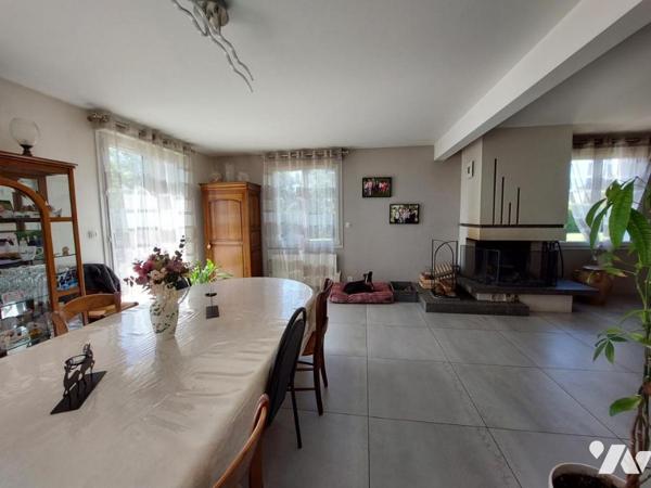 Saint Denis en Val - Séjour de 50m² - Terrain de 2841 m²