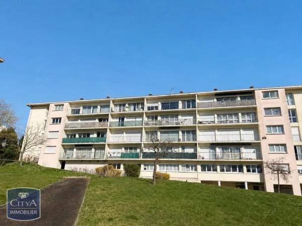 Appartement à louer 4 pièces 78.64m² Saumur (49400)
