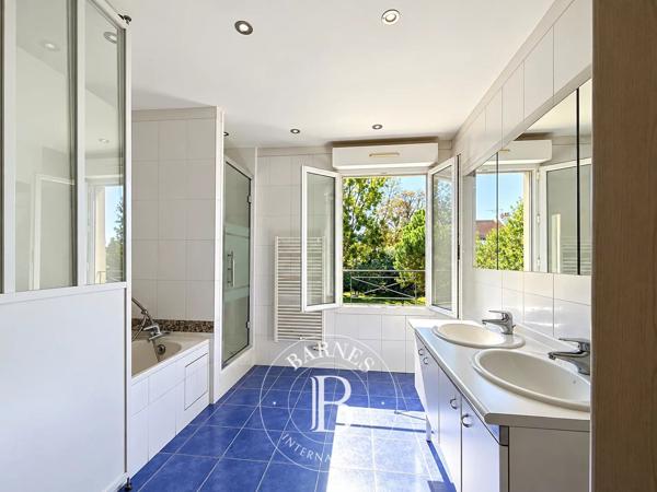 Le Perreux-sur-Marne, Maison 5 Chambres -  230 m² à vendre