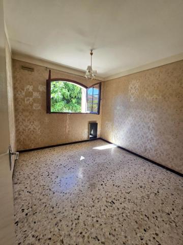 SAINT-GÉLY-DU-FESC : VILLA 7 PIÈCES 176 M²  + PISCINE + GARAGE - FORT POTENTIEL PATRIMONIAL