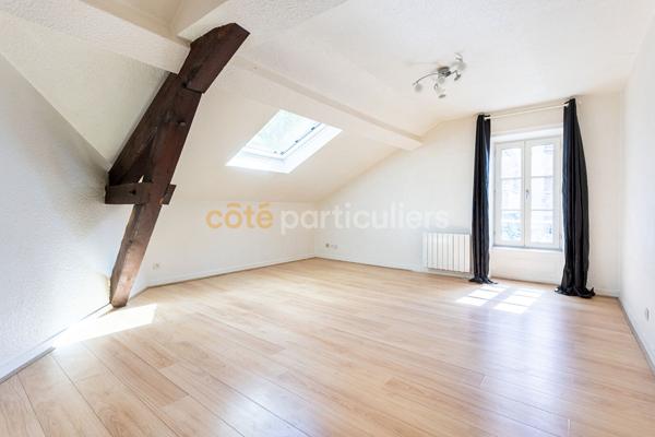 Vente
                Appartement50 m² - 3 Pièces -
                    CLERMONT FERRAND (63000)