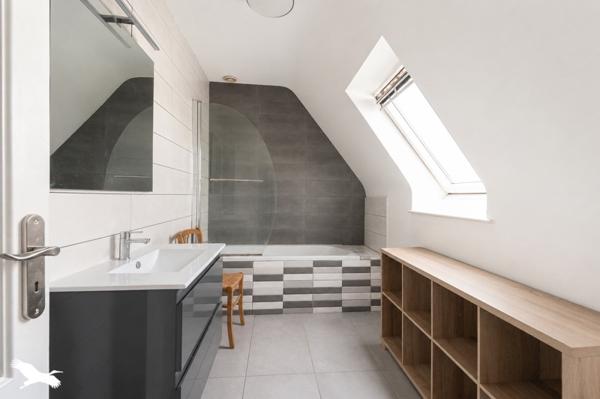 Maison à vendre 199 808 € Landivisiau 5 p 96,8 m² DPE D