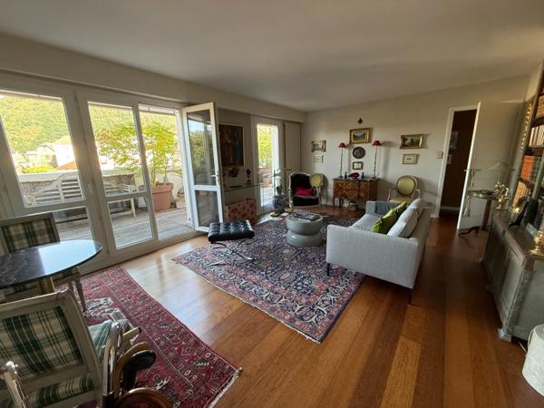 Superbe appartement avec terrasse et garage