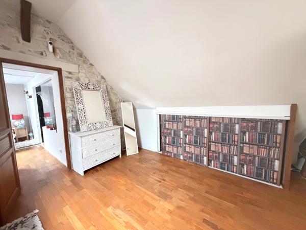 Ensemble immobilier avec 4 lots indépendants fort potentiel locatif à  MONTATAIRE (60)