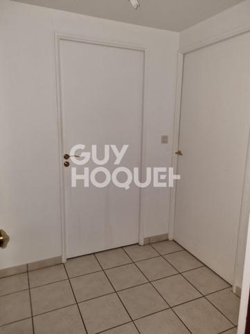 STUDIO à NEUILLY PLAISANCE