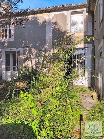 Maison à restaurer à vendre à Fargues-Saint-Hilaire en Gironde (33370), ref : 045/2203