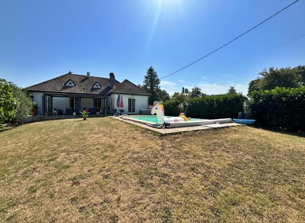Maison La MARCHE ( 58400 ) 6 pièces 109.19 m2 avec piscine