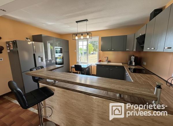 Maison La MARCHE ( 58400 ) 6 pièces 109.19 m2 avec piscine
