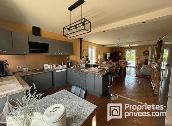Maison La MARCHE ( 58400 ) 6 pièces 109.19 m2 avec piscine