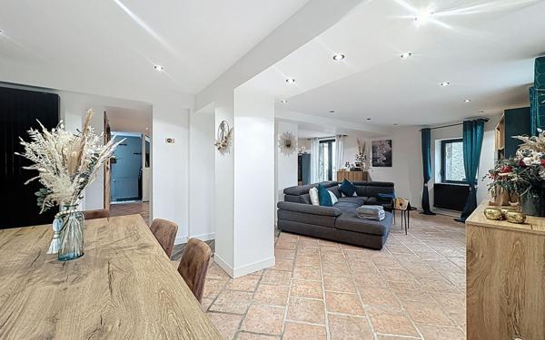 Maison à vendre    5 pièces •  Mornant