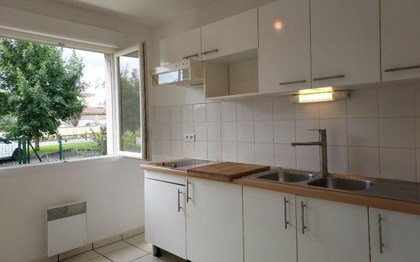 Appartement à louer    2 pièces •  Montussan