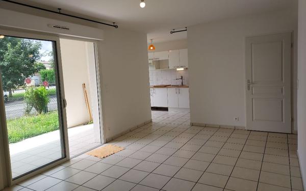 Appartement à louer    2 pièces •  Montussan