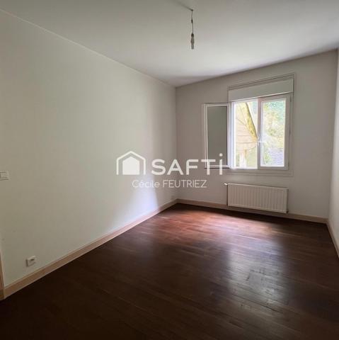 Lot de deux appartements avec stationnement