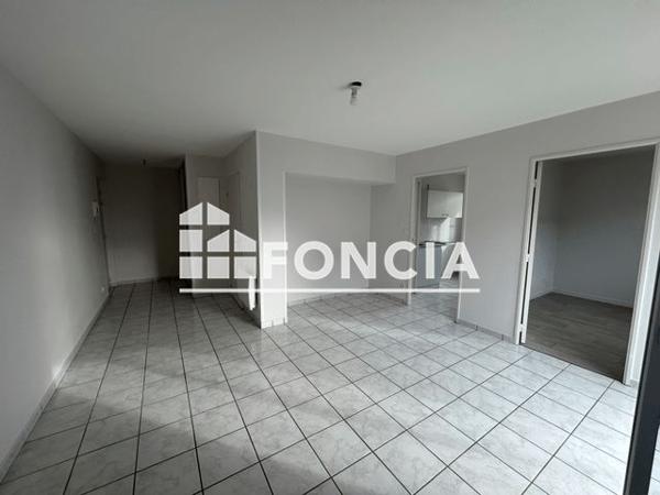 Location Appartement 2 pièces 54.98 m² - 805 AVENUE DU PORT Lagnieu 01150