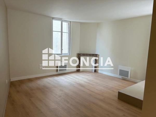 Location Appartement 2 pièces 41.1 m² - 3 RUE DU CHAT Angouleme 16000